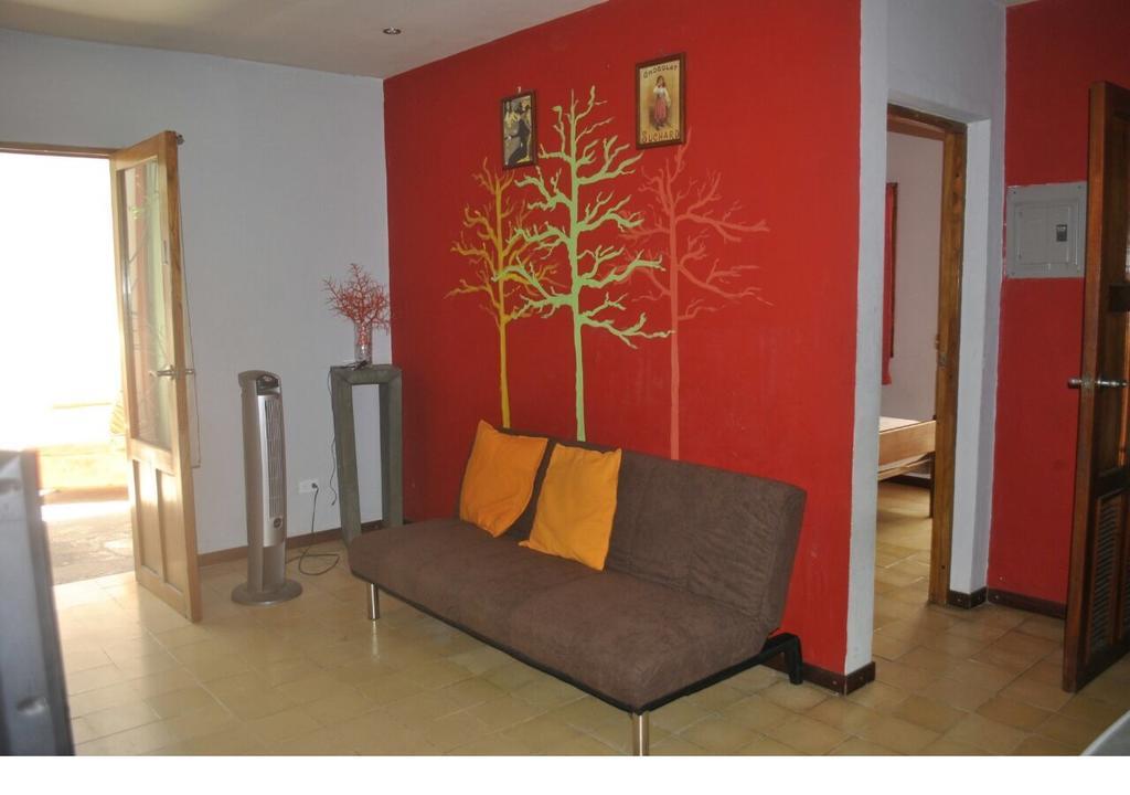 Apartamentos Casa Amarilla Granada Exterior photo